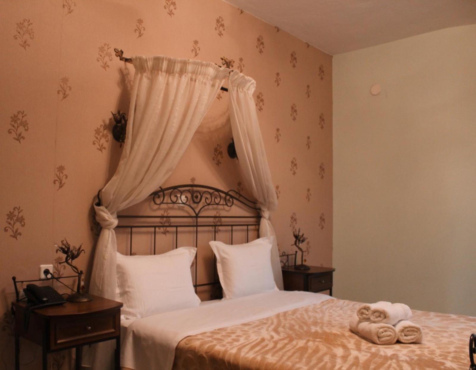 Káto Loutrákion Enastron Hotel מראה חיצוני תמונה