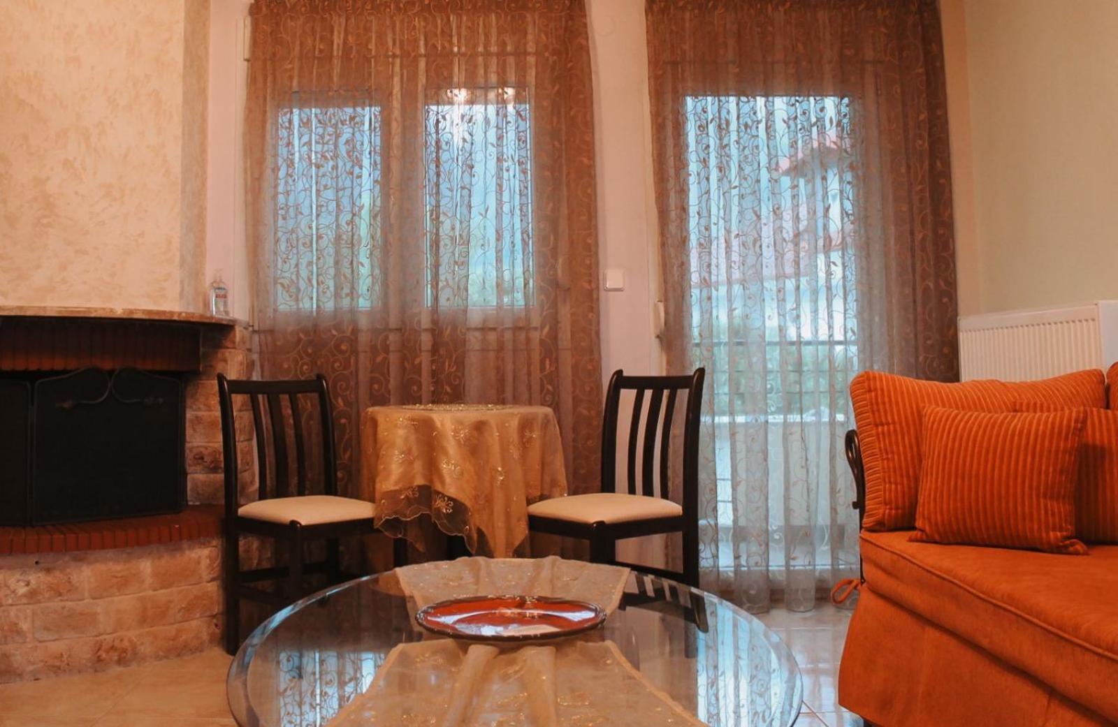 Káto Loutrákion Enastron Hotel מראה חיצוני תמונה