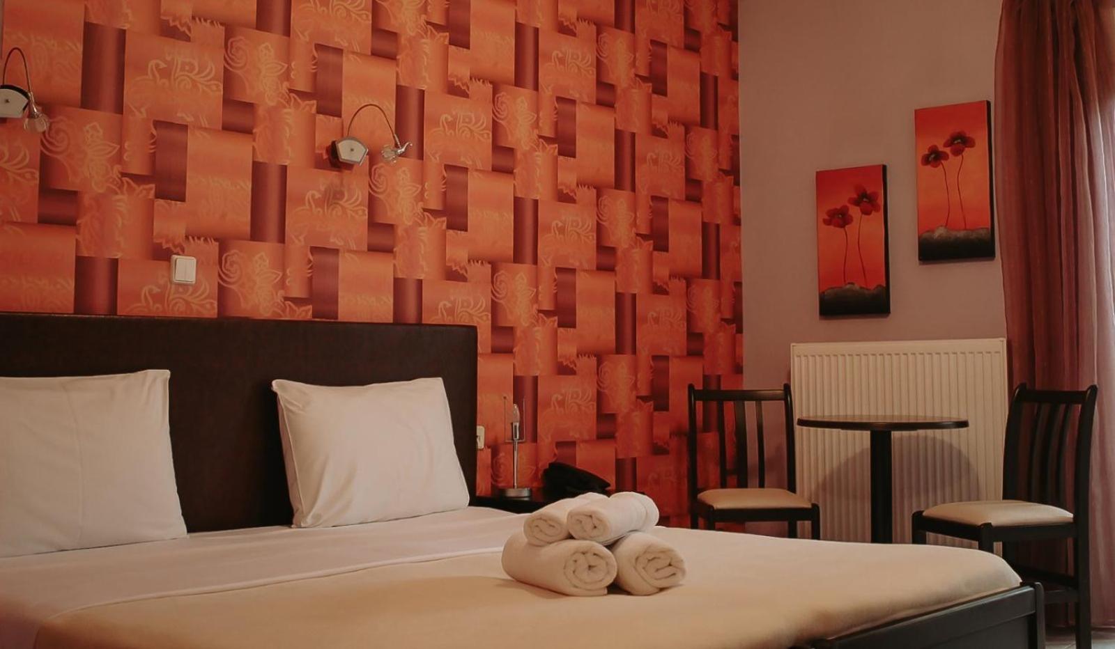 Káto Loutrákion Enastron Hotel מראה חיצוני תמונה